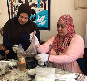 women using plaster mold